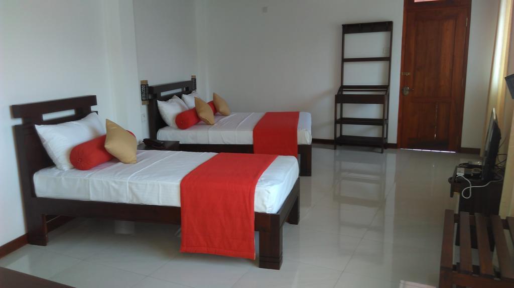 Vin Roma Inn Kandy Extérieur photo